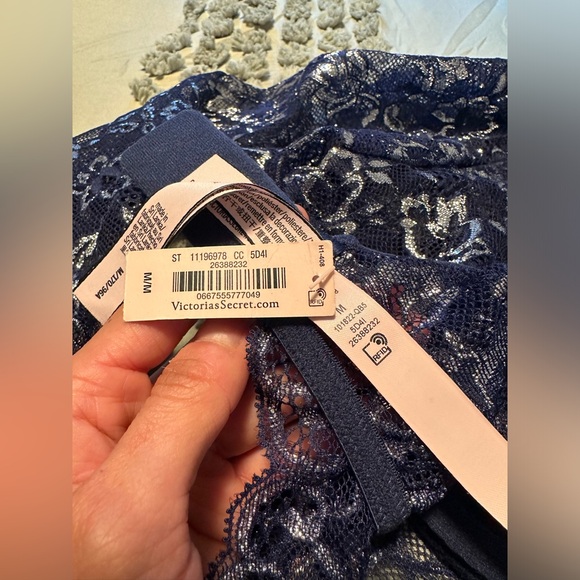 Victoria’s Secret Dream Angels Long Sleeve Lingerie Top - Picture 7 of 11